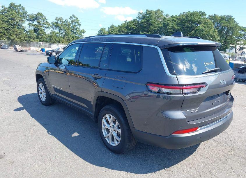 Photo 3 of 2023 Jeep Grand CHEROKEE L LIMITED 4X4 (VIN 1C4RJKBG3P8811037)