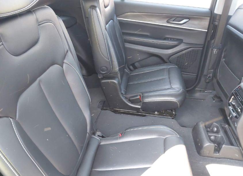 Photo 8 of 2023 Jeep Grand CHEROKEE L LIMITED 4X4 (VIN 1C4RJKBG3P8811037)