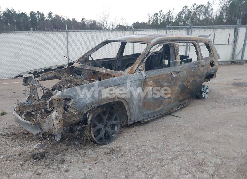 Photo 2 of 2023 Jeep Grand CHEROKEE L LIMITED 4X4 (VIN 1C4RJKBG3P8850744)