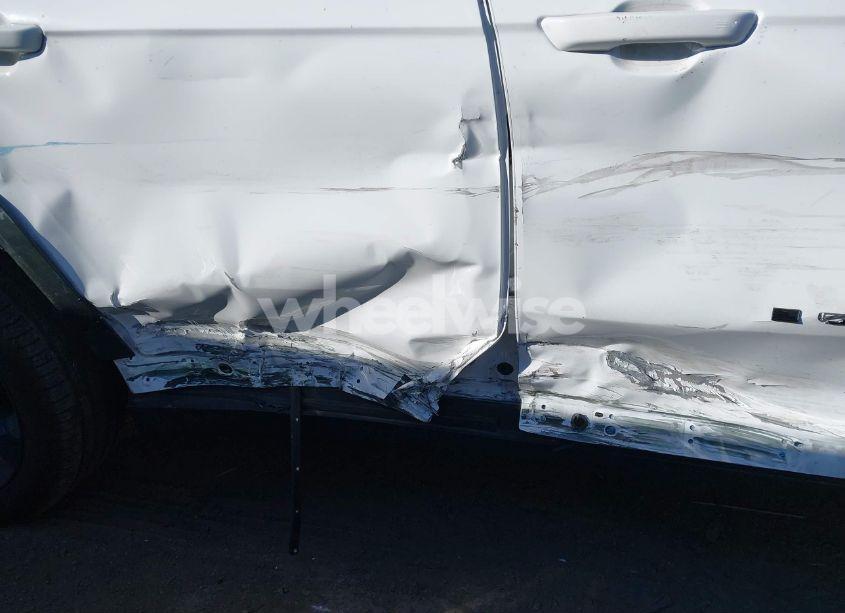 Photo 18 of 2024 Jeep Grand CHEROKEE L LIMITED 4X4 (VIN 1C4RJKBG3R8531184)