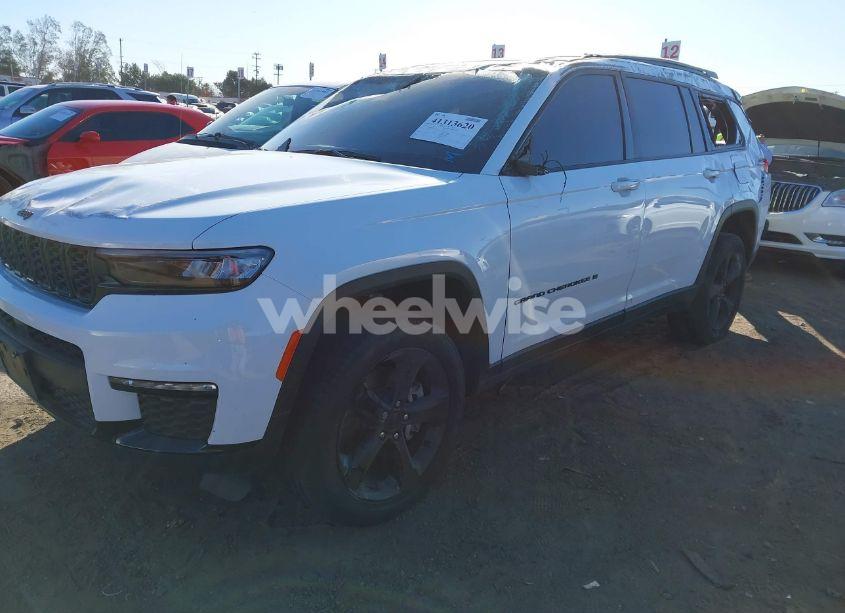 Photo 2 of 2024 Jeep Grand CHEROKEE L LIMITED 4X4 (VIN 1C4RJKBG3R8531184)