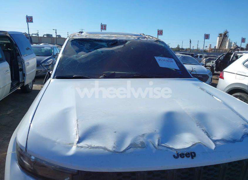 Photo 6 of 2024 Jeep Grand CHEROKEE L LIMITED 4X4 (VIN 1C4RJKBG3R8531184)