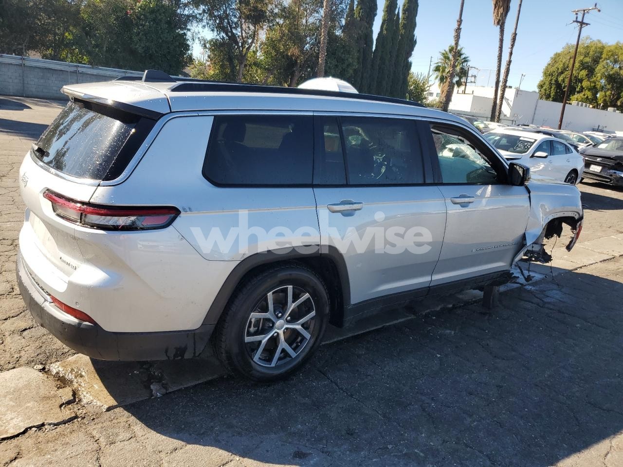 Photo 3 of 2024 JEEP GRAND CHEROKEE L LIMITED N/A (VIN 1C4RJKBG3R8535526)