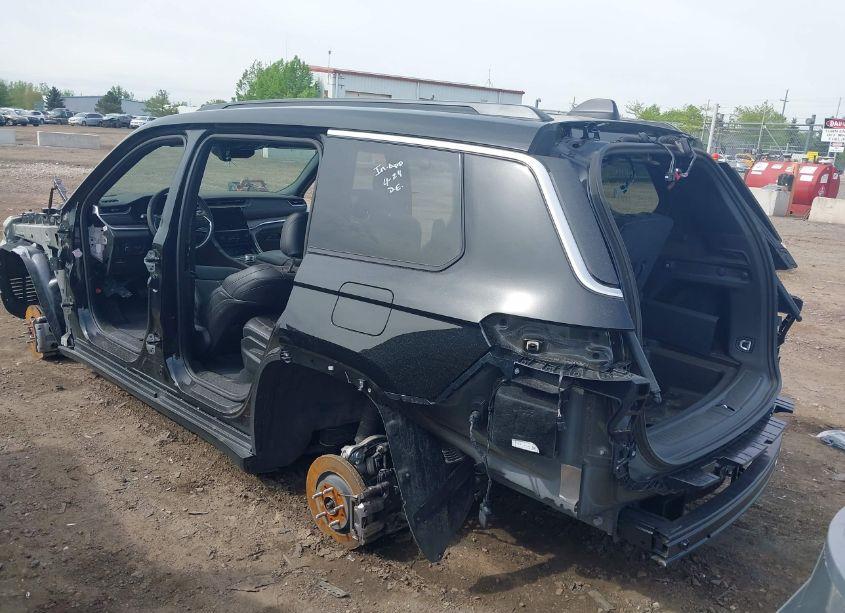 Photo 3 of 2024 Jeep Grand CHEROKEE L LIMITED 4X4 (VIN 1C4RJKBG3R8549667)