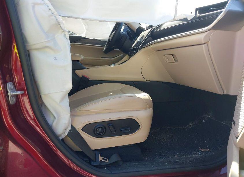 Photo 5 of 2021 Jeep Grand CHEROKEE L LIMITED 4X4 (VIN 1C4RJKBG4M8131241)