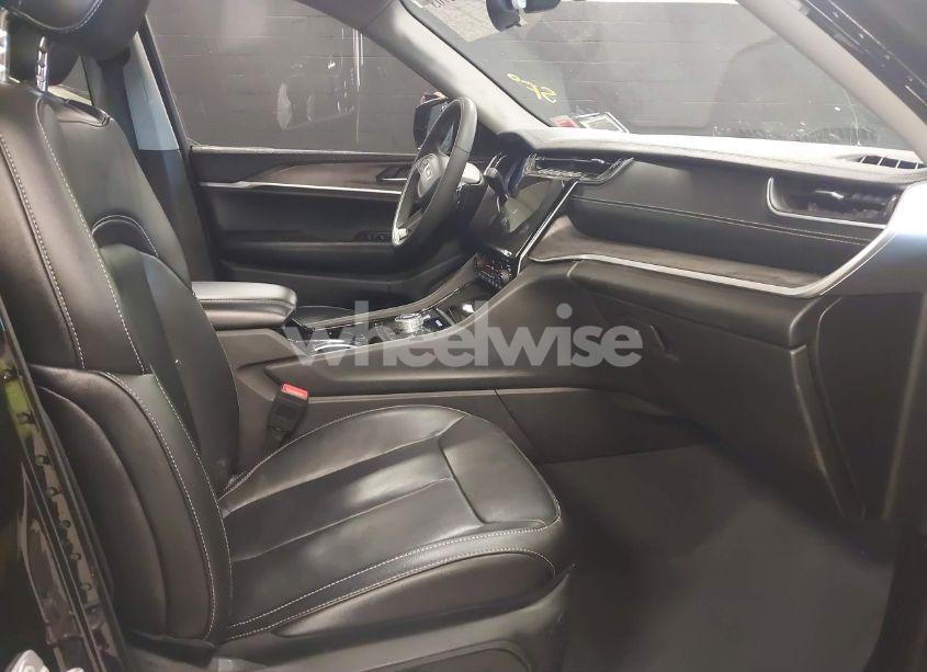 Photo 5 of 2023 Jeep Grand CHEROKEE L LIMITED 4X4 (VIN 1C4RJKBG4P8713621)