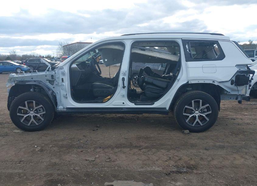 Photo 14 of 2023 Jeep Grand CHEROKEE L LIMITED (VIN 1C4RJKBG4P8781577)