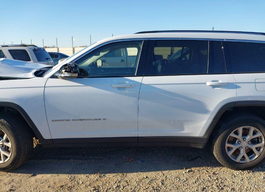 Photo 14 of 2023 Jeep Grand CHEROKEE L LIMITED 4X4 (VIN 1C4RJKBG4P8828798)