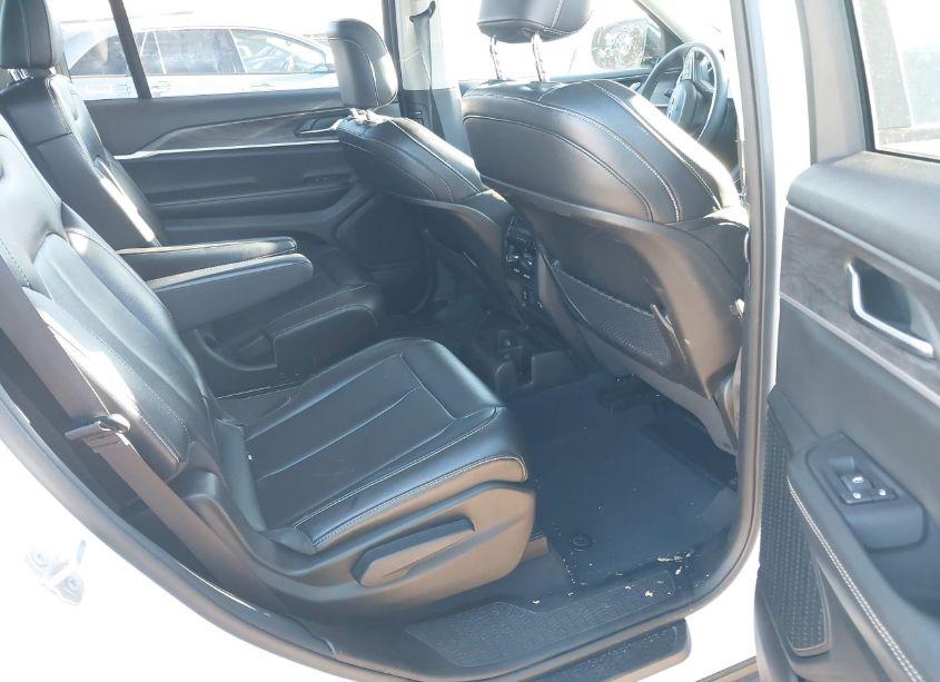 Photo 8 of 2023 Jeep Grand CHEROKEE L LIMITED 4X4 (VIN 1C4RJKBG4P8828798)