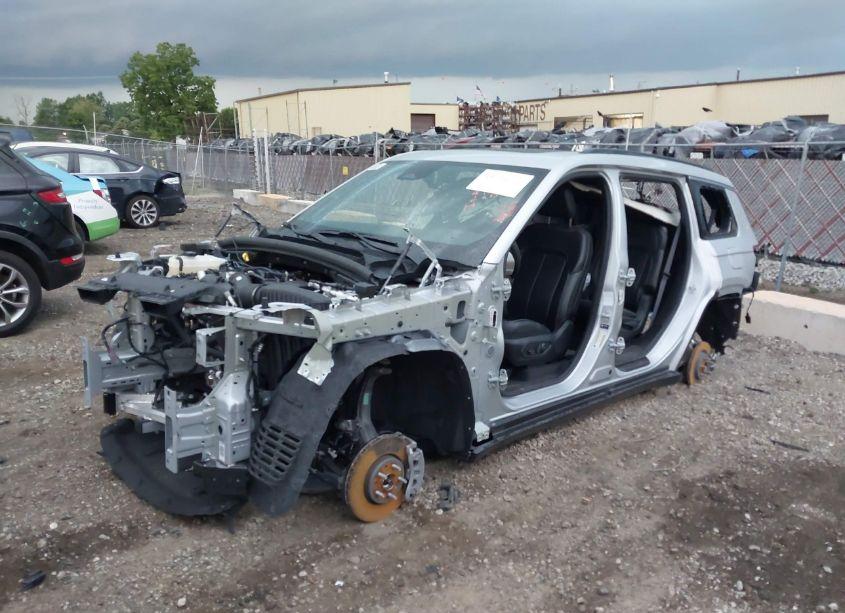 Photo 2 of 2024 Jeep Grand CHEROKEE L LIMITED 4X4 (VIN 1C4RJKBG4R8542498)