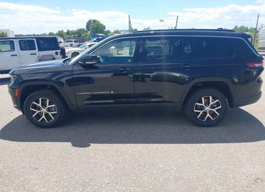 Photo 15 of 2024 Jeep Grand CHEROKEE L LIMITED 4X4 (VIN 1C4RJKBG4R8542727)