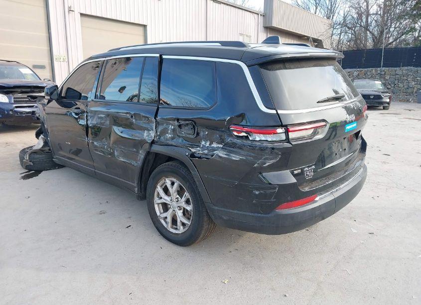 Photo 3 of 2022 Jeep Grand CHEROKEE L LIMITED 4X4 (VIN 1C4RJKBG5N8632382)