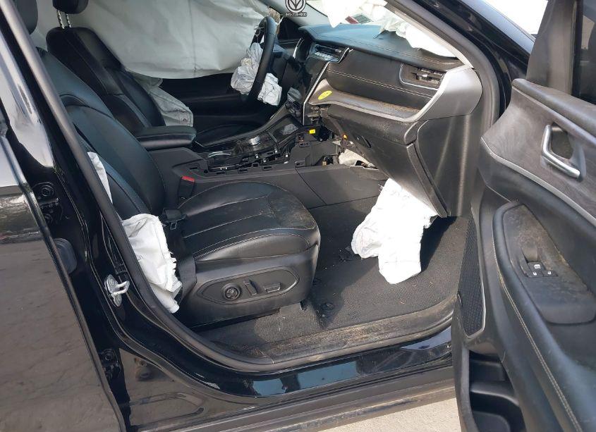 Photo 5 of 2022 Jeep Grand CHEROKEE L LIMITED 4X4 (VIN 1C4RJKBG5N8632382)