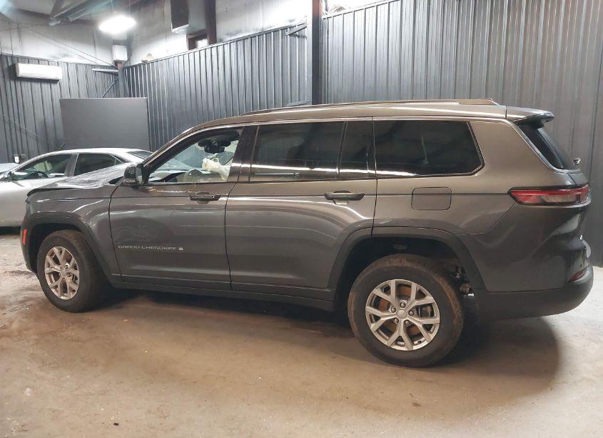 Photo 13 of 2023 Jeep Grand CHEROKEE L LIMITED (VIN 1C4RJKBG5P8730508)