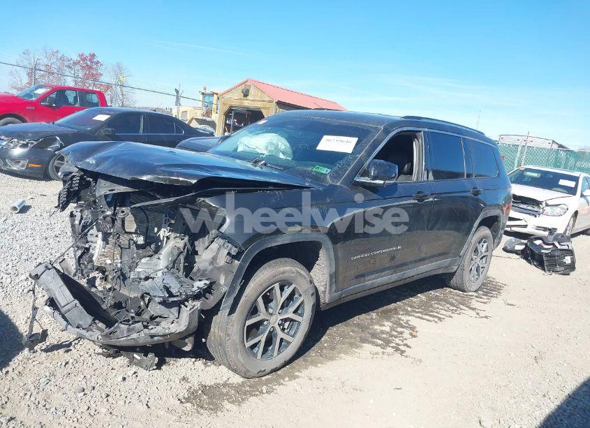Photo 2 of 2023 Jeep Grand CHEROKEE L LIMITED 4X4 (VIN 1C4RJKBG5P8896608)