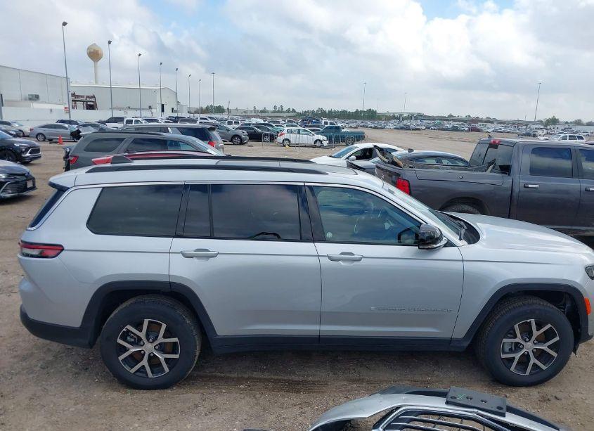 Photo 12 of 2024 Jeep Grand CHEROKEE L LIMITED 4X4 (VIN 1C4RJKBG5R8535494)