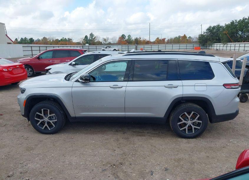 Photo 13 of 2024 Jeep Grand CHEROKEE L LIMITED 4X4 (VIN 1C4RJKBG5R8535494)