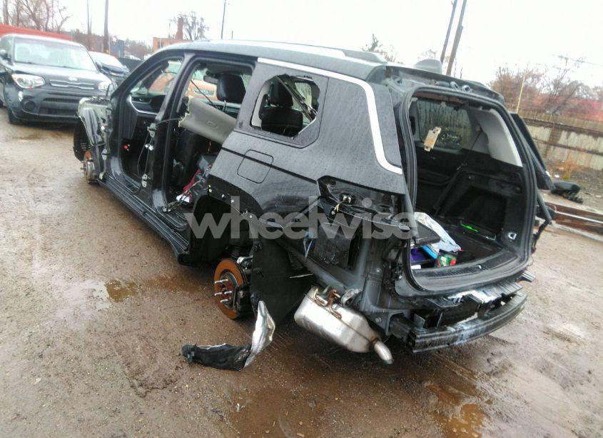 Photo 3 of 2021 Jeep Grand CHEROKEE L LIMITED 4X4 (VIN 1C4RJKBG6M8161602)