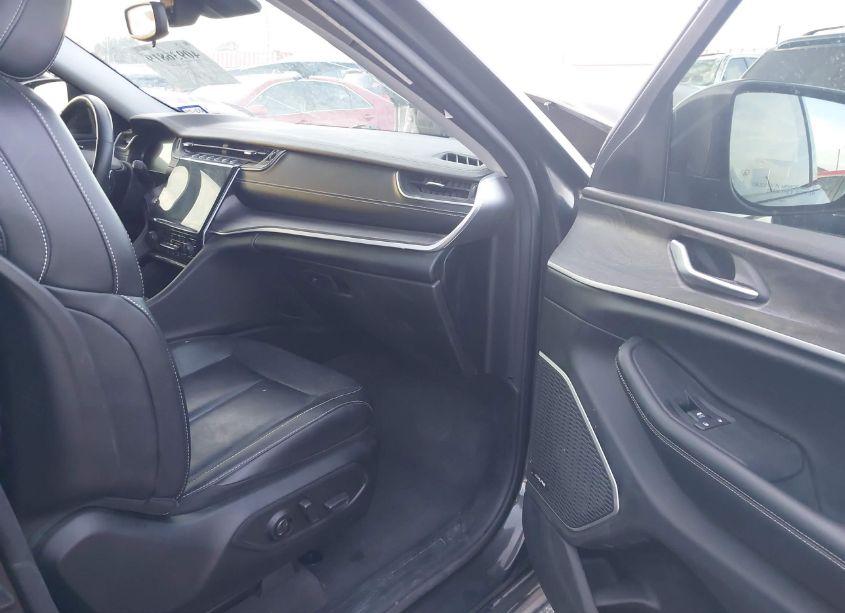 Photo 5 of 2022 Jeep Grand CHEROKEE L LIMITED 4X4 (VIN 1C4RJKBG6N8514969)