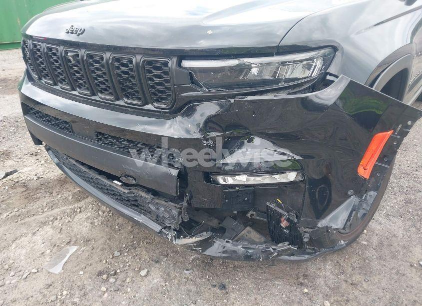 Photo 6 of 2023 Jeep Grand CHEROKEE L LIMITED 4X4 (VIN 1C4RJKBG6P8702247)