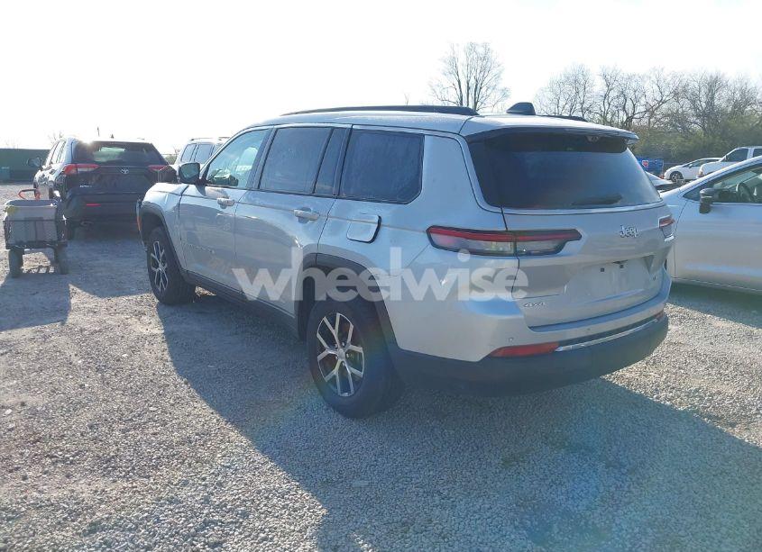 Photo 3 of 2024 Jeep Grand CHEROKEE L LIMITED 4X4 (VIN 1C4RJKBG6R8527307)