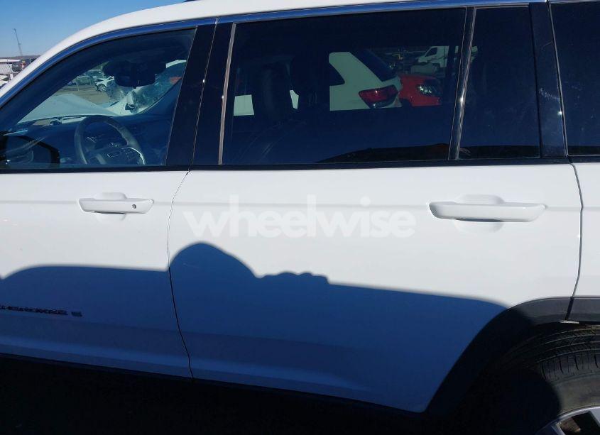 Photo 15 of 2022 Jeep Grand CHEROKEE L LIMITED 4X4 (VIN 1C4RJKBG7N8622646)