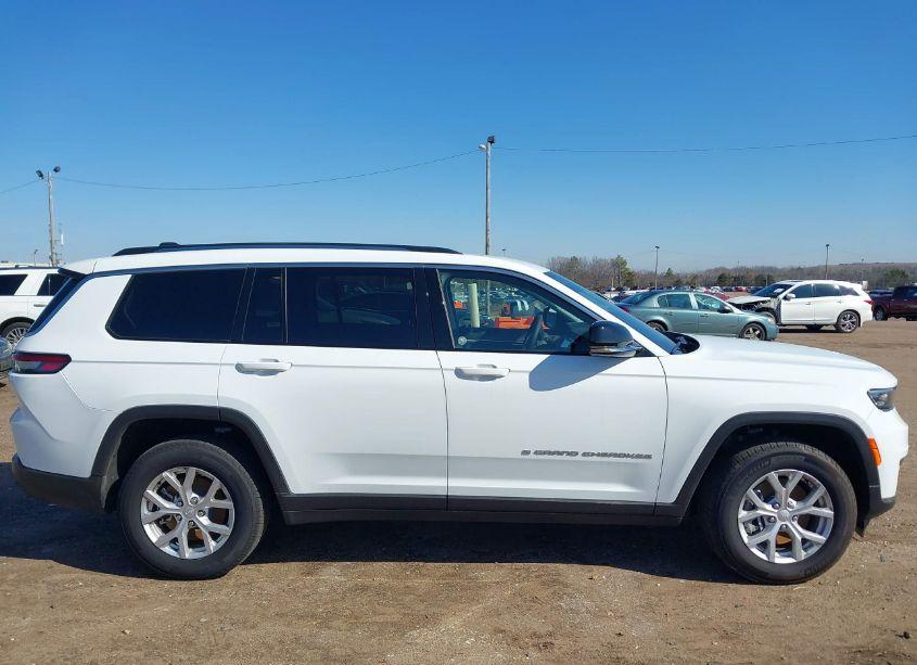 Photo 13 of 2023 Jeep Grand CHEROKEE L LIMITED 4X4 (VIN 1C4RJKBG7P8886260)