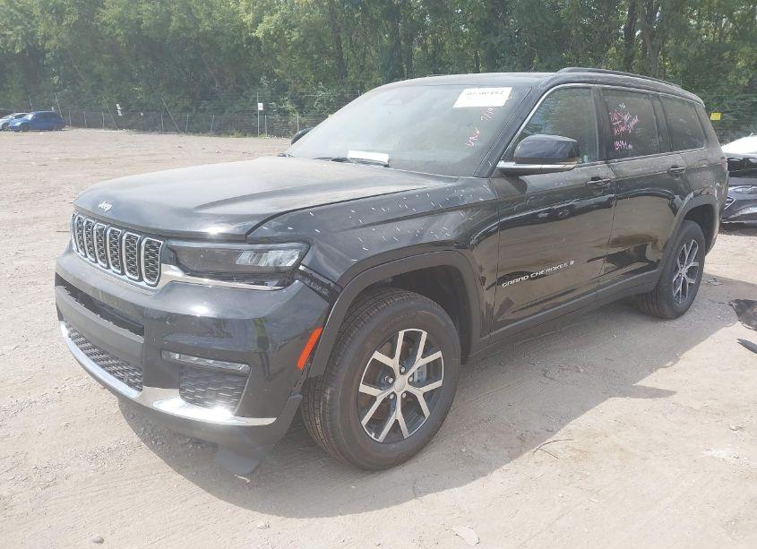 Photo 2 of 2024 Jeep Grand CHEROKEE L LIMITED 4X4 (VIN 1C4RJKBG7R8542513)