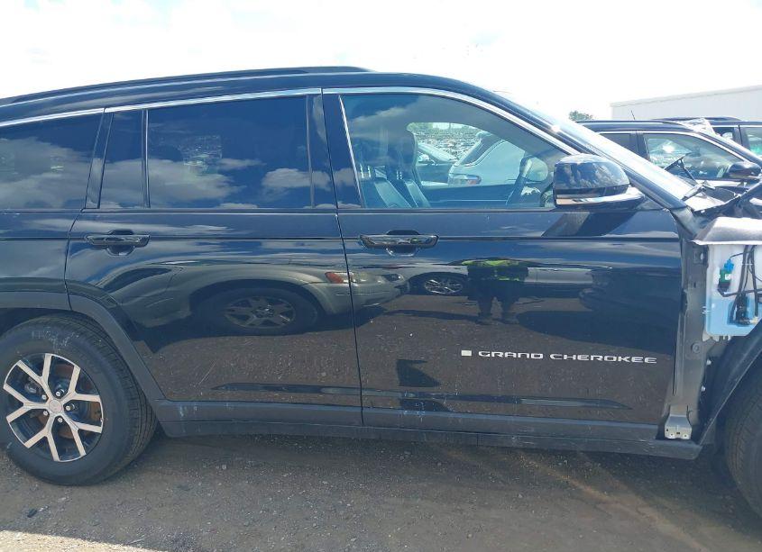 Photo 12 of 2024 Jeep Grand CHEROKEE L LIMITED 4X4 (VIN 1C4RJKBG7R8549686)