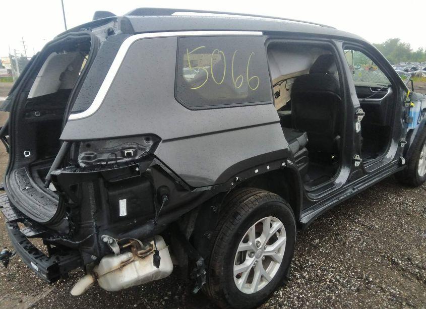 Photo 4 of 2023 Jeep Grand CHEROKEE L LIMITED (VIN 1C4RJKBG8P8745066)