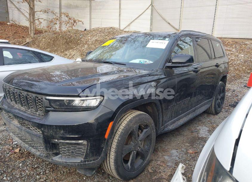 Photo 2 of 2023 Jeep Grand CHEROKEE L LIMITED 4X4 (VIN 1C4RJKBG8P8778147)