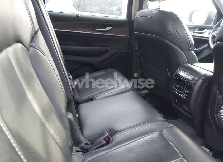 Photo 8 of 2023 Jeep Grand CHEROKEE L LIMITED 4X4 (VIN 1C4RJKBG8P8778147)