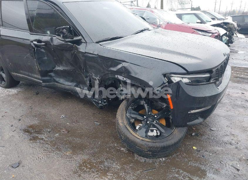 Photo 6 of 2024 Jeep Grand CHEROKEE L LIMITED 4X4 (VIN 1C4RJKBG8R8600953)