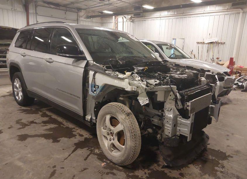 2021 Jeep Grand CHEROKEE L LIMITED 4X4 (VIN 1C4RJKBG9M8174375) main photo