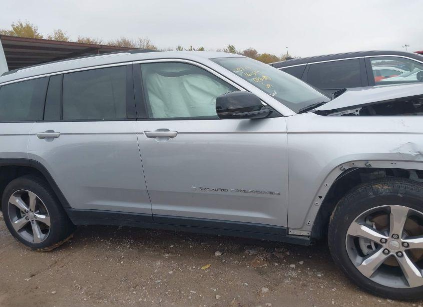 Photo 12 of 2022 Jeep Grand CHEROKEE L LIMITED 4X4 (VIN 1C4RJKBG9N8560070)