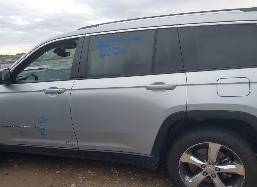 Photo 13 of 2022 Jeep Grand CHEROKEE L LIMITED 4X4 (VIN 1C4RJKBG9N8560070)