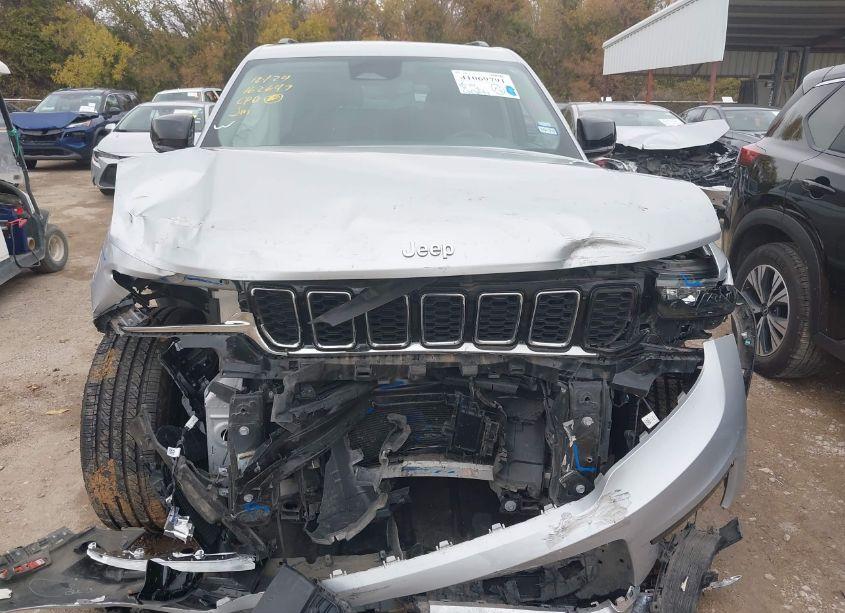 Photo 6 of 2022 Jeep Grand CHEROKEE L LIMITED 4X4 (VIN 1C4RJKBG9N8560070)