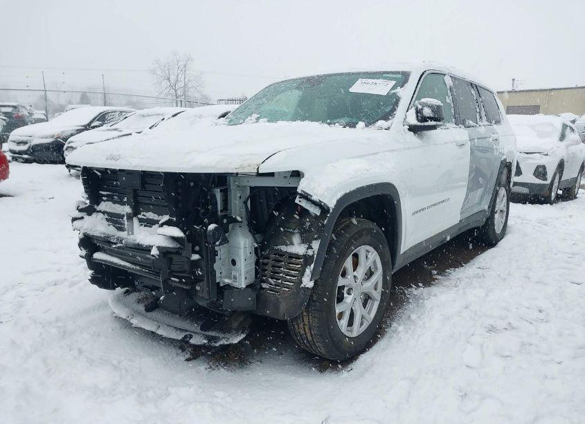 Photo 2 of 2023 Jeep Grand CHEROKEE L LIMITED 4X4 (VIN 1C4RJKBG9P8886082)