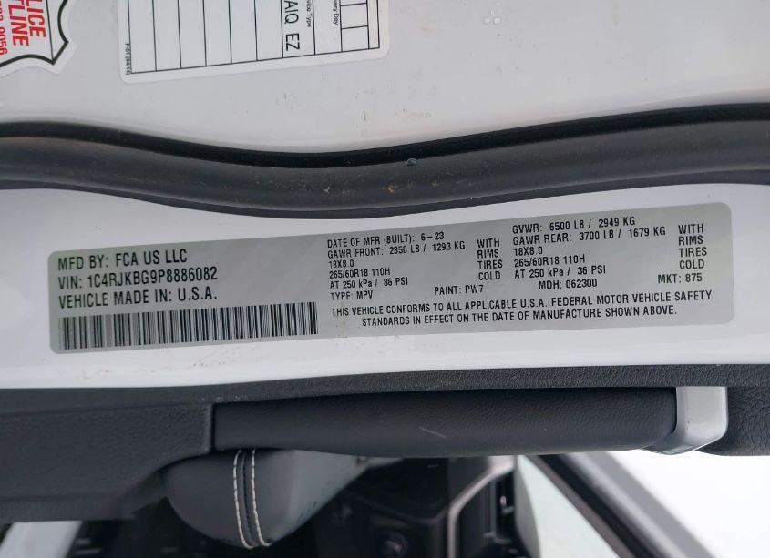 Photo 9 of 2023 Jeep Grand CHEROKEE L LIMITED 4X4 (VIN 1C4RJKBG9P8886082)