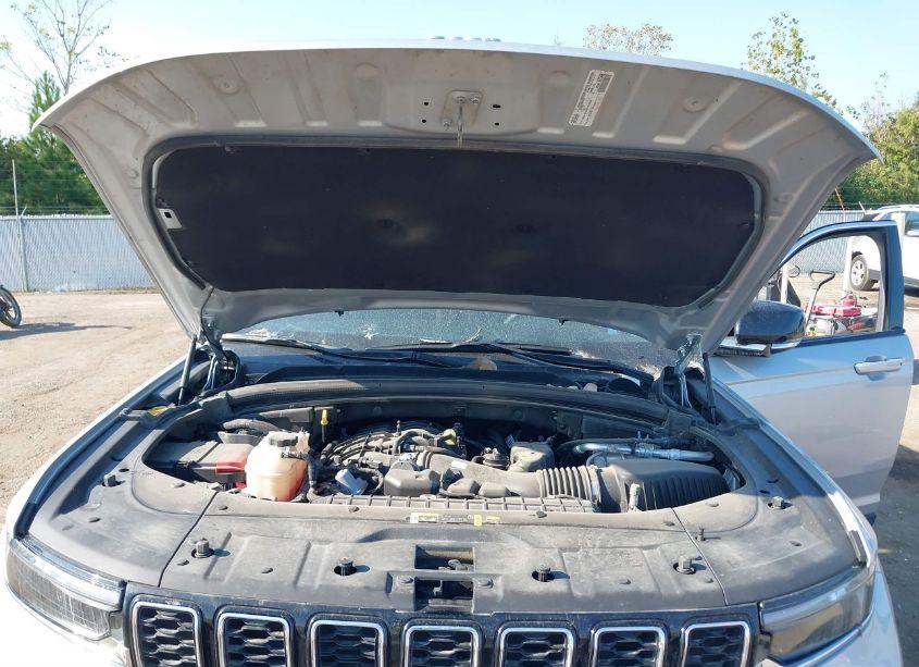 Photo 10 of 2023 Jeep Grand CHEROKEE L LIMITED 4X4 (VIN 1C4RJKBG9P8886583)