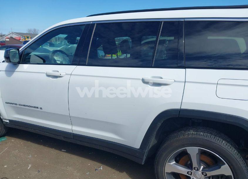 Photo 14 of 2024 Jeep Grand CHEROKEE L LIMITED 4X4 (VIN 1C4RJKBG9R8523252)