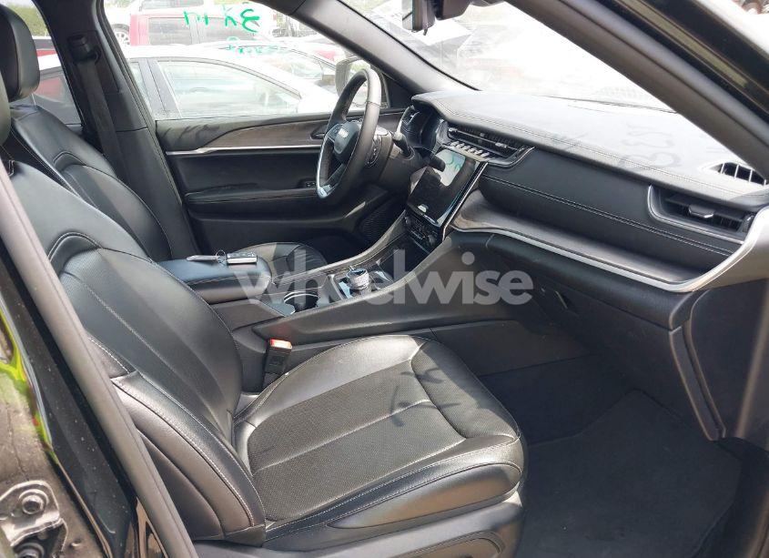 Photo 5 of 2024 Jeep Grand CHEROKEE L LIMITED 4X4 (VIN 1C4RJKBG9R8530024)