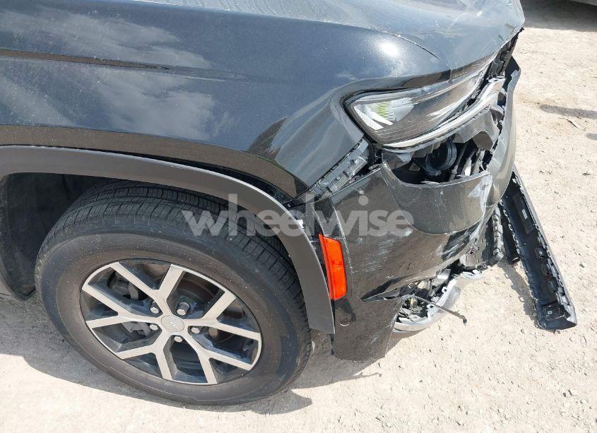 Photo 6 of 2024 Jeep Grand CHEROKEE L LIMITED 4X4 (VIN 1C4RJKBG9R8530024)