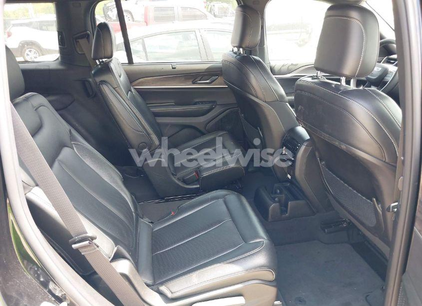 Photo 8 of 2024 Jeep Grand CHEROKEE L LIMITED 4X4 (VIN 1C4RJKBG9R8530024)