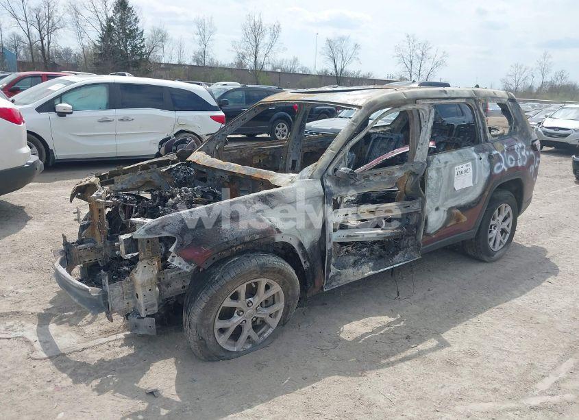 Photo 2 of 2021 Jeep Grand CHEROKEE L LIMITED 4X4 (VIN 1C4RJKBGXM8190035)