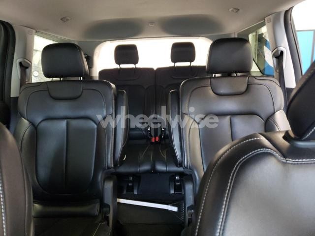 Photo 10 of 2023 JEEP GRAND CHEROKEE L LIMITED (VIN 1C4RJKBGXP8805588)