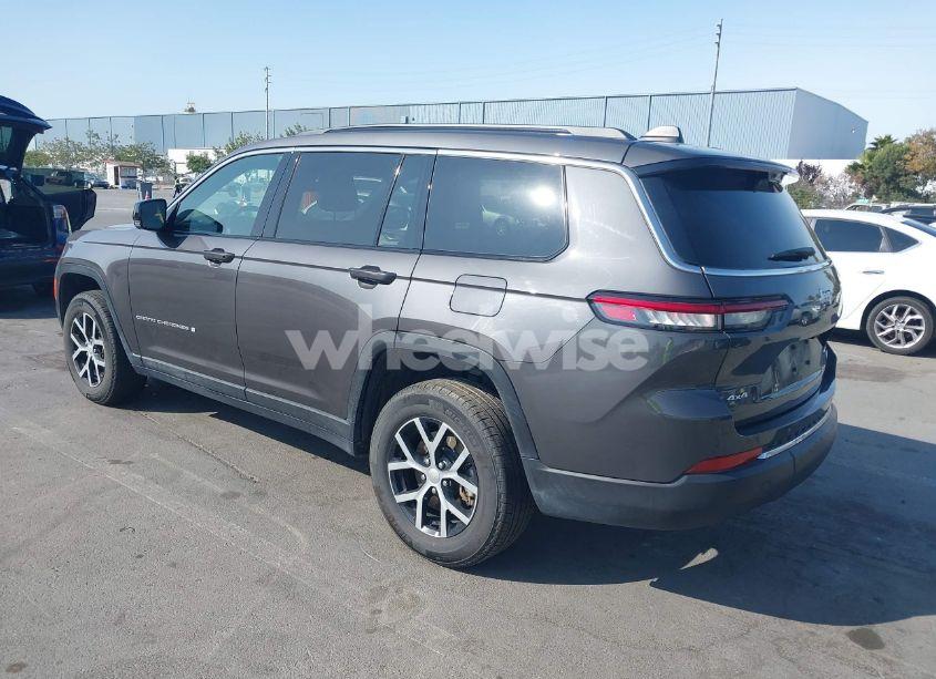 Photo 3 of 2024 Jeep Grand CHEROKEE L LIMITED 4X4 (VIN 1C4RJKBGXR8603689)