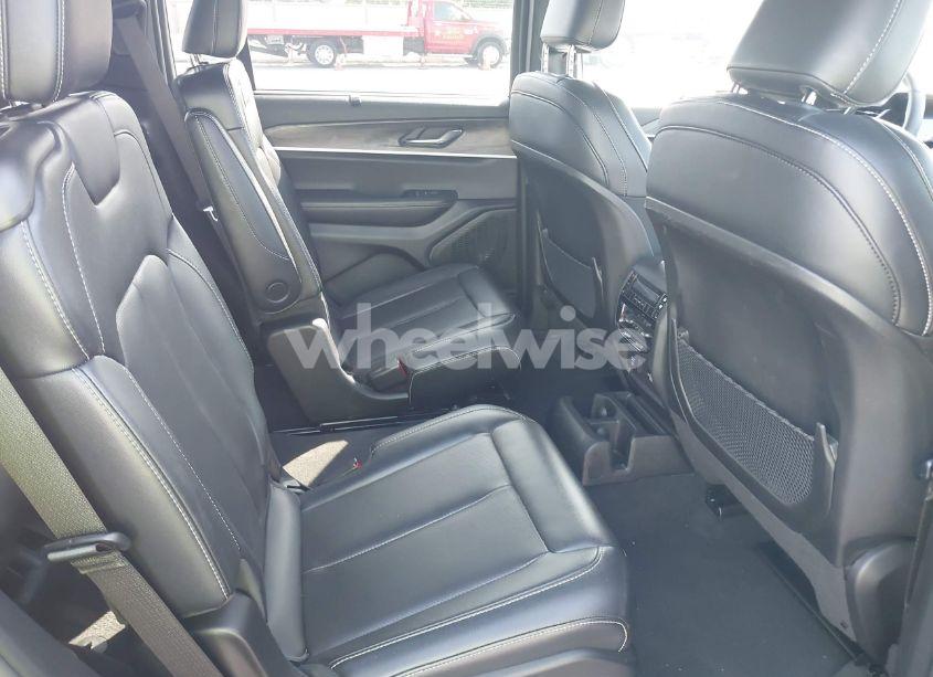 Photo 8 of 2024 Jeep Grand CHEROKEE L LIMITED 4X4 (VIN 1C4RJKBGXR8603689)