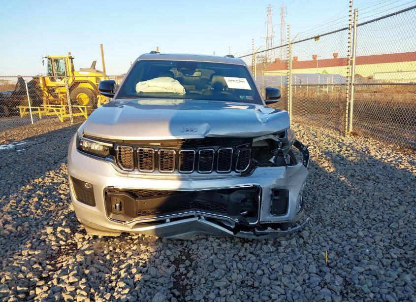 Photo 13 of 2023 Jeep Grand CHEROKEE L OVERLAND 4X4 (VIN 1C4RJKDG1P8831221)