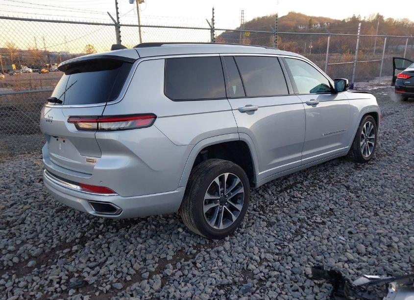 Photo 4 of 2023 Jeep Grand CHEROKEE L OVERLAND 4X4 (VIN 1C4RJKDG1P8831221)